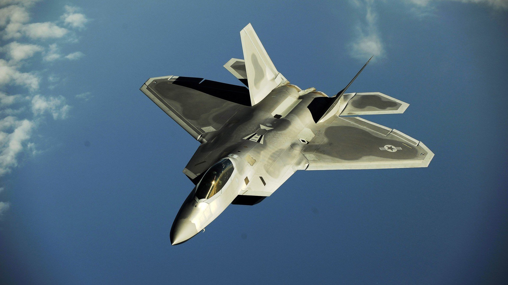 中国男篮力拼防守端 球队默契度不断提升，中国男篮表现