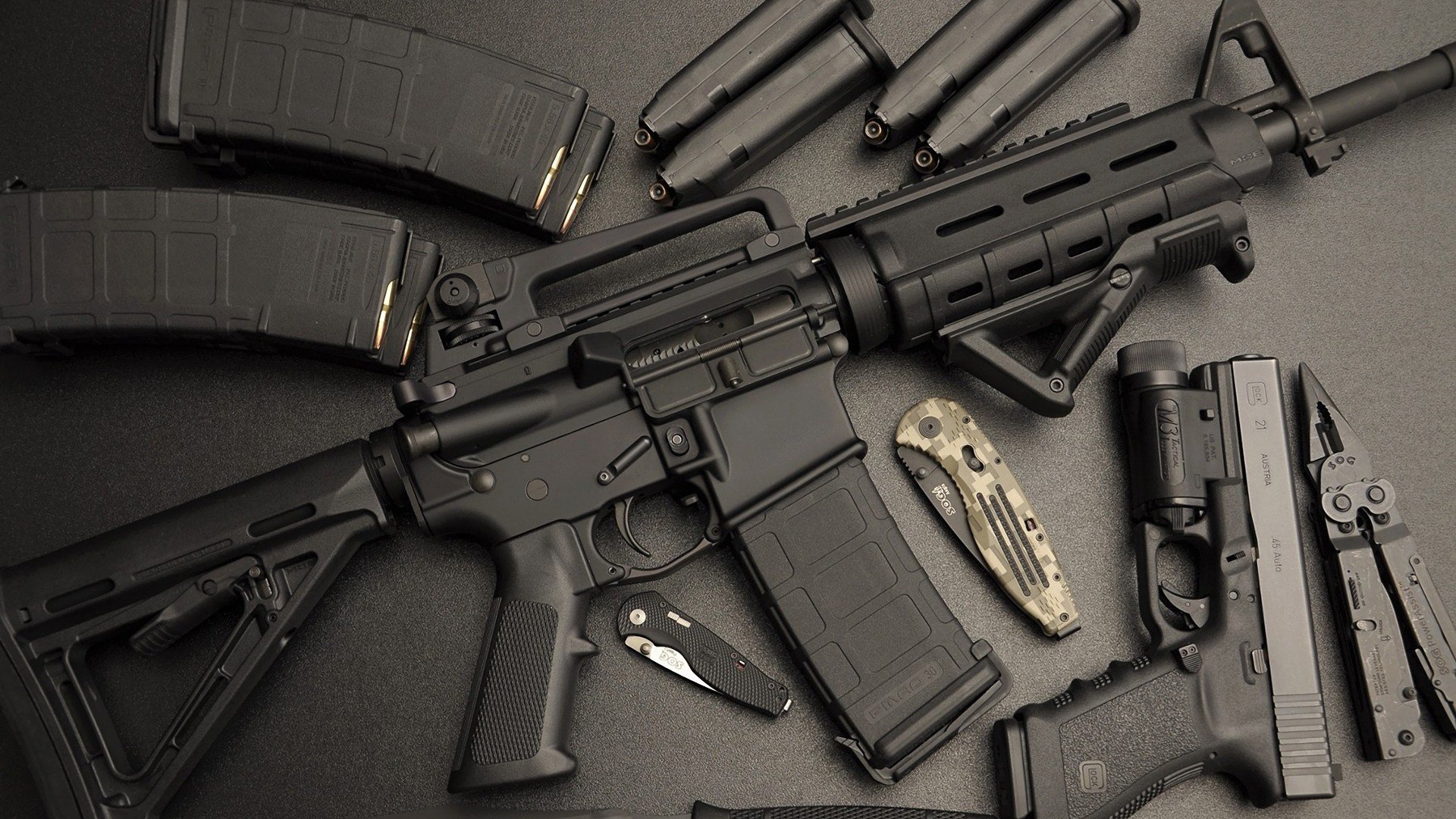 替补上场球员稳定球队节奏立功，该球员替补上场的位置与本身位置不符