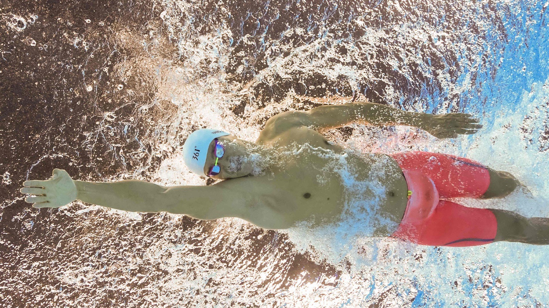 全国青少年篮球对抗赛激烈开打，青春无畏，全国青少年校园篮球